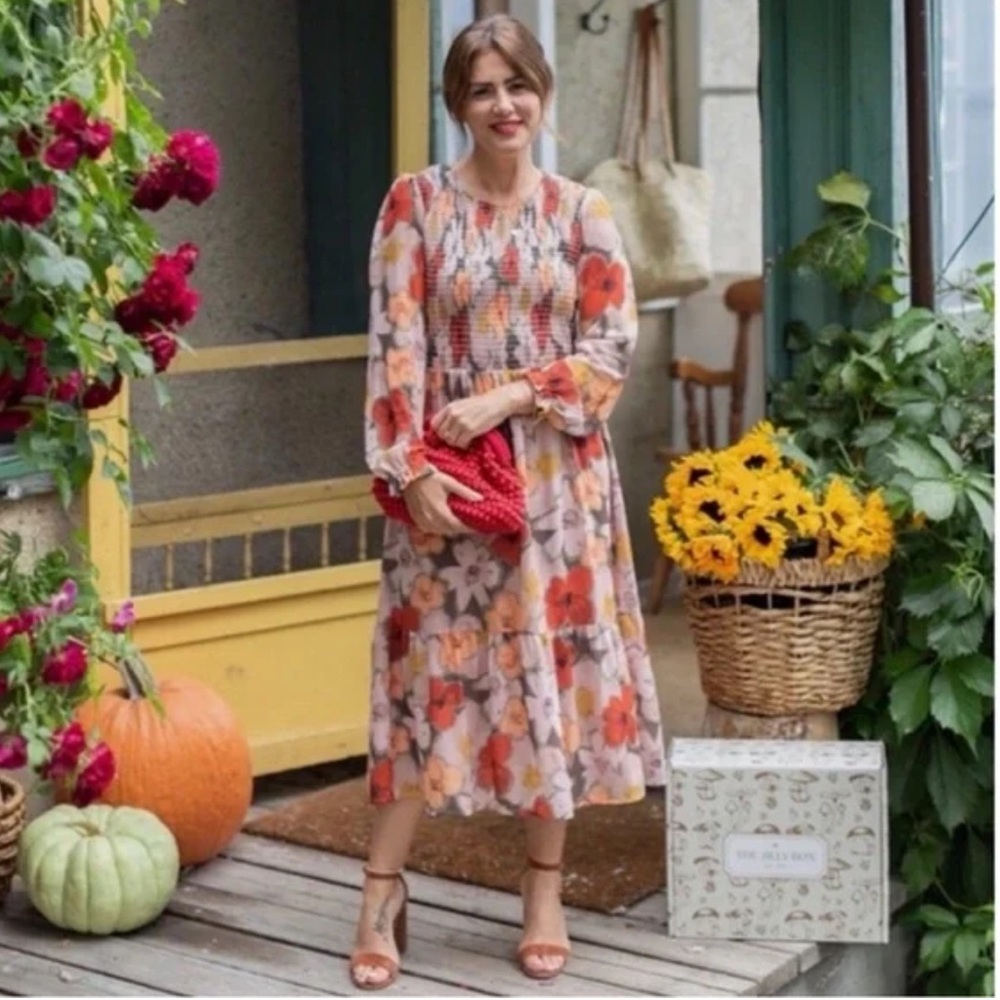 Mad About Style for the Jilly Box The Grace Floral Midi Dress